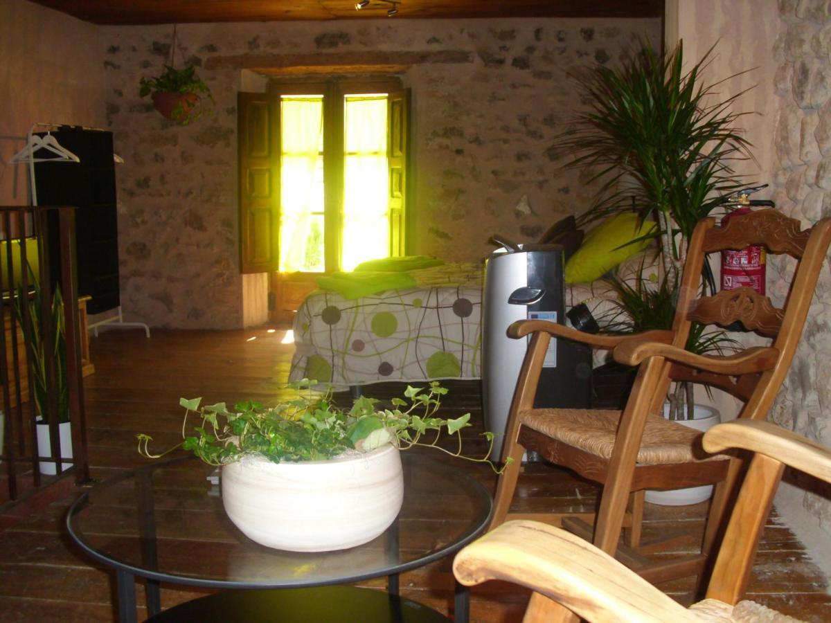 Casa Rural Con Jacuzzi Taberna Del Tio Pedro Cabanas de Polendos Exterior foto